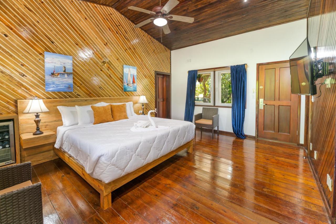 Hotel And Dive Center Roatan Yacht Club French Harbour Exteriér fotografie