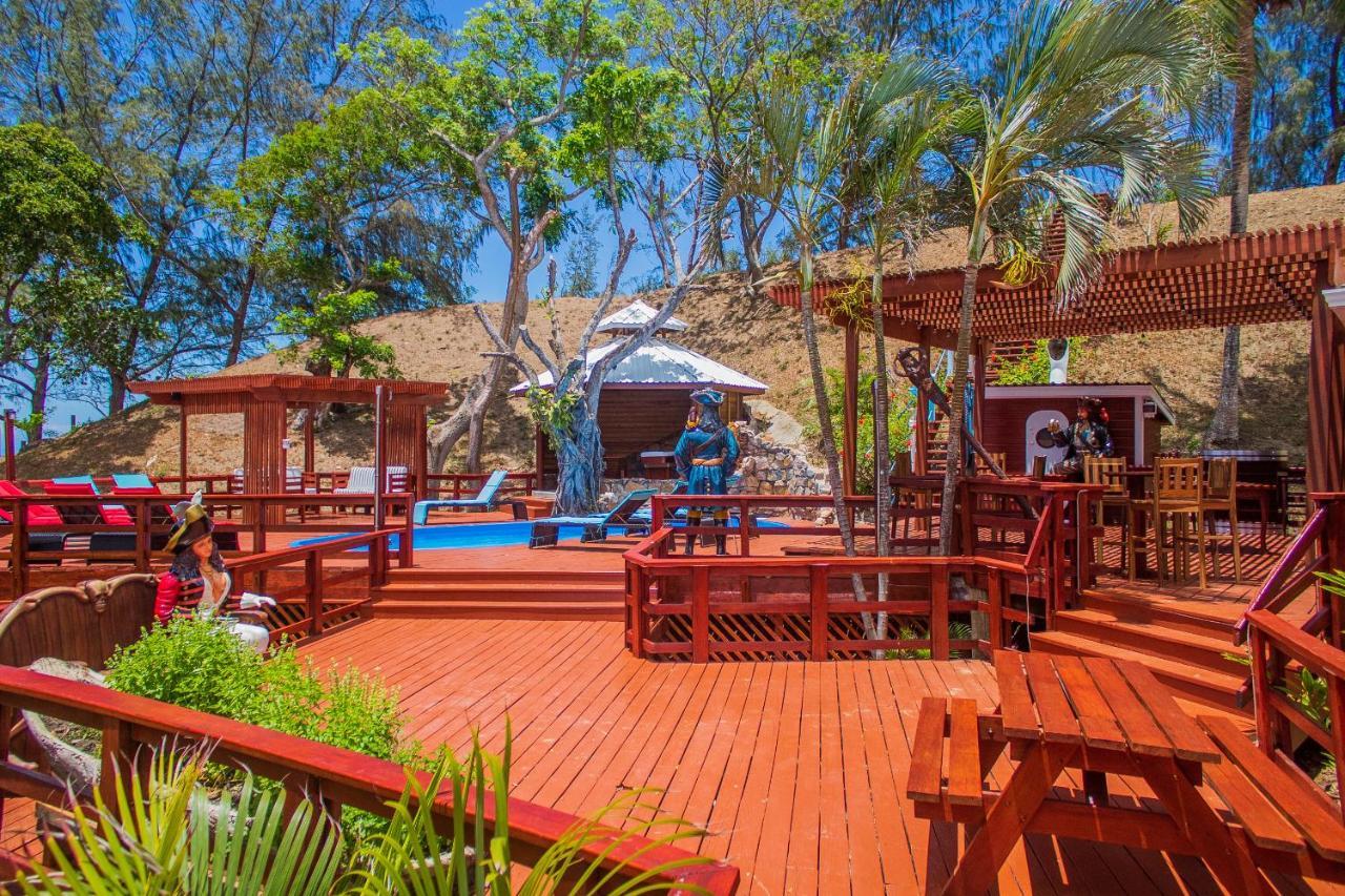 Hotel And Dive Center Roatan Yacht Club French Harbour Exteriér fotografie