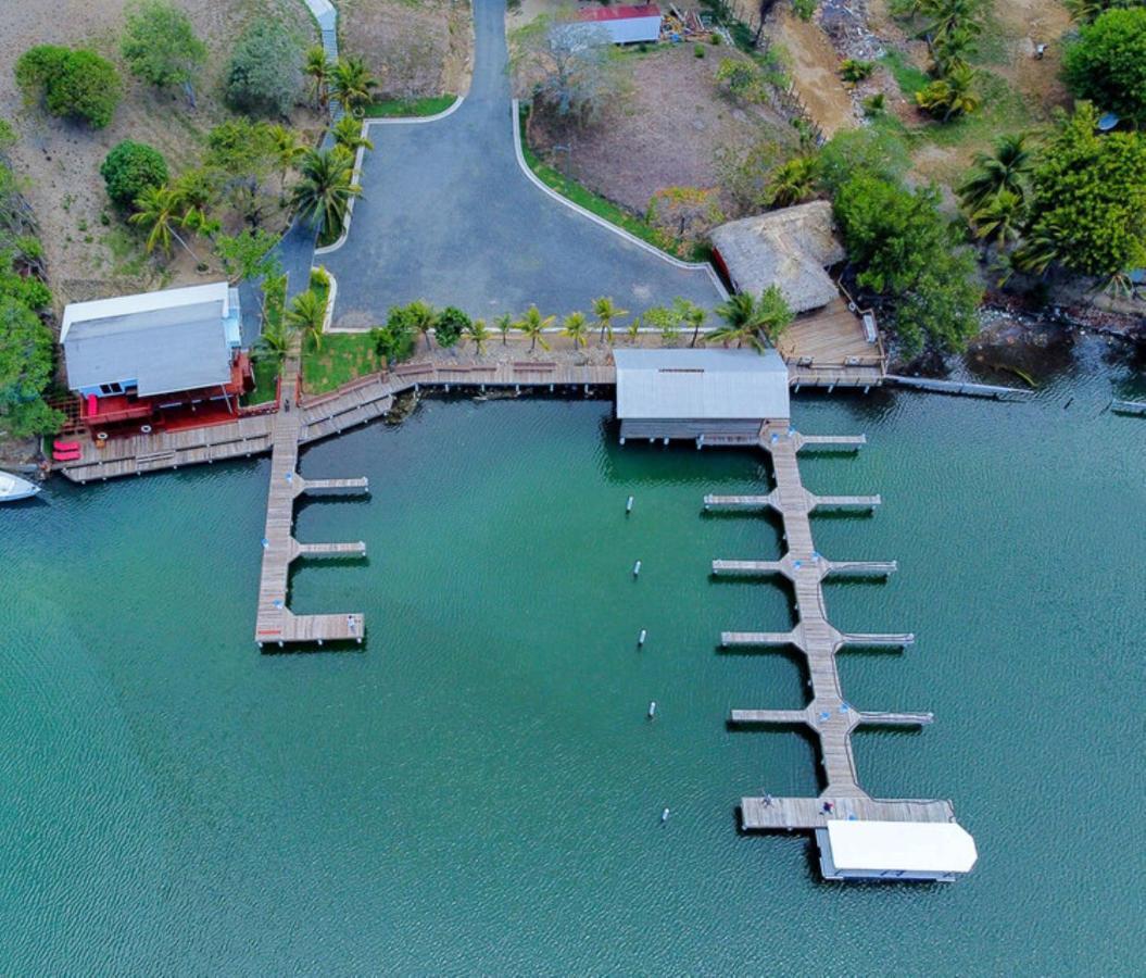 Hotel And Dive Center Roatan Yacht Club French Harbour Exteriér fotografie