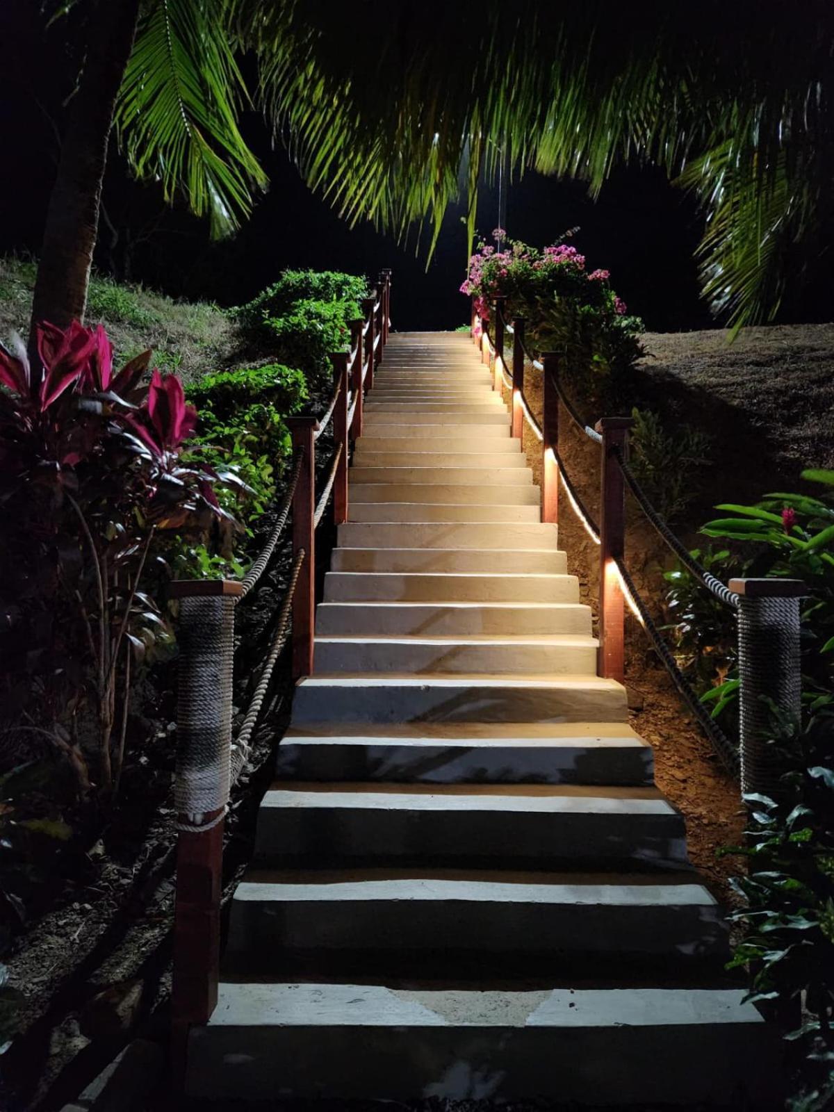 Hotel And Dive Center Roatan Yacht Club French Harbour Exteriér fotografie
